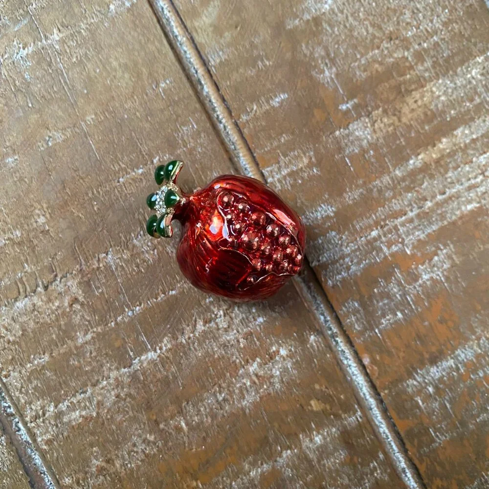 VINTAGE ESTATE Pomegranate Brooch Pin Rare Enamel Rhinestone Costume Jewelry 80s